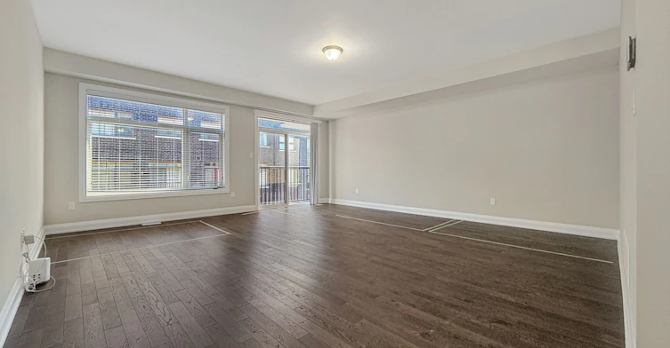 923 Isaac Phillips Way, Newmarket, ON, L3X 2Y8 - 7