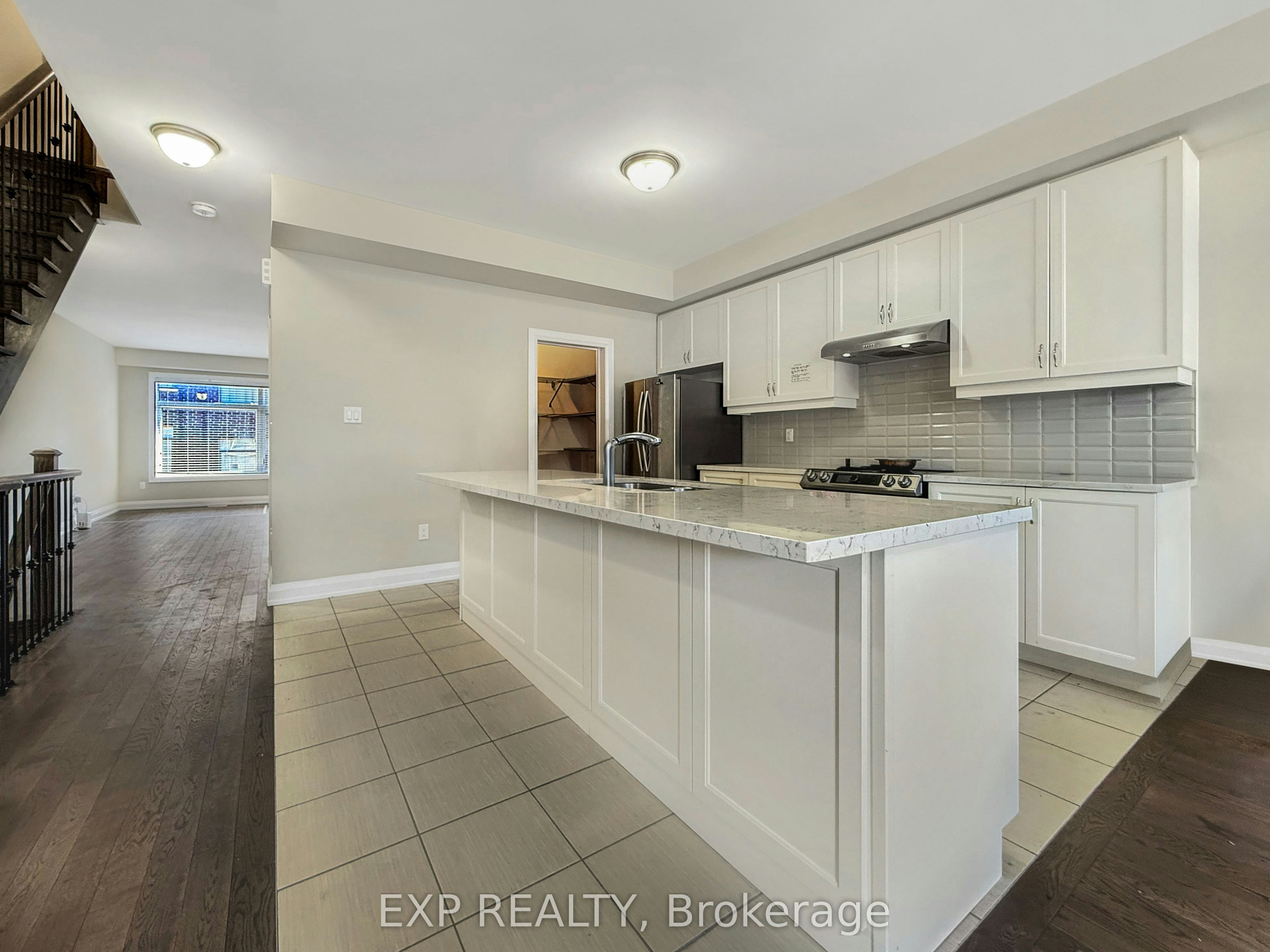 923 Isaac Phillips Way, Newmarket, ON, L3X 2Y8