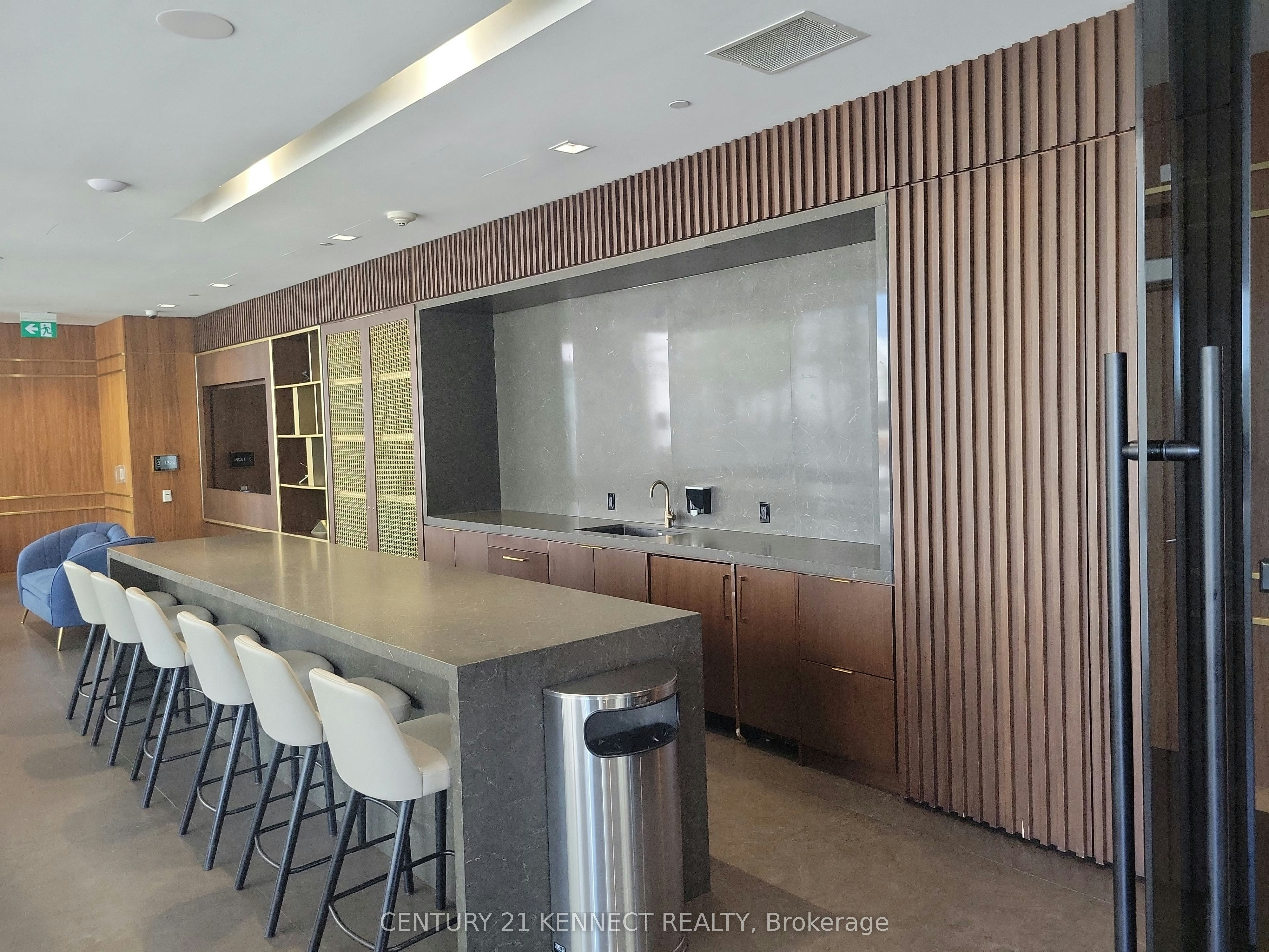 4910-950 Portage Parkway, Vaughan, ON, L4K 0J7 - 3