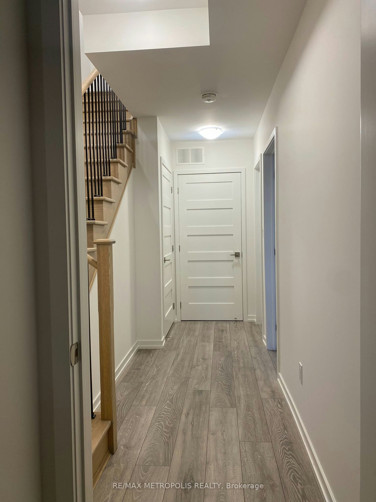 20-14 Lytham Green Circle, Newmarket, ON, L3Y 0H3 - 17