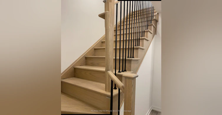 20-14 Lytham Green Circle, Newmarket, ON, L3Y 0H3 - 12