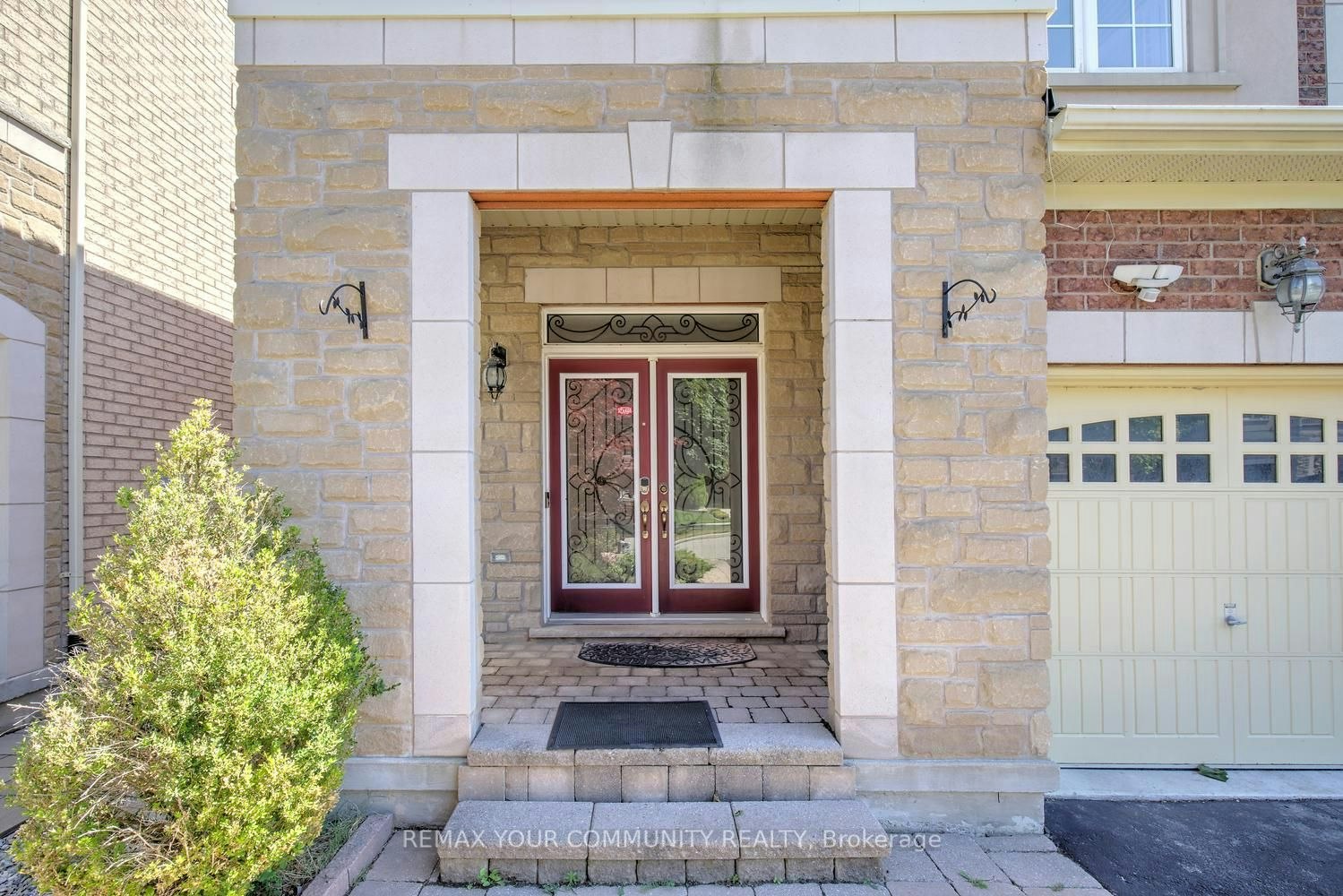89 Maple Valley Drive, Vaughan, ON, L6A 0Y1 - 2