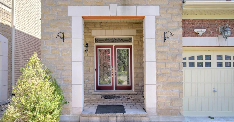 89 Maple Valley Drive, Vaughan, ON, L6A 0Y1 - 2