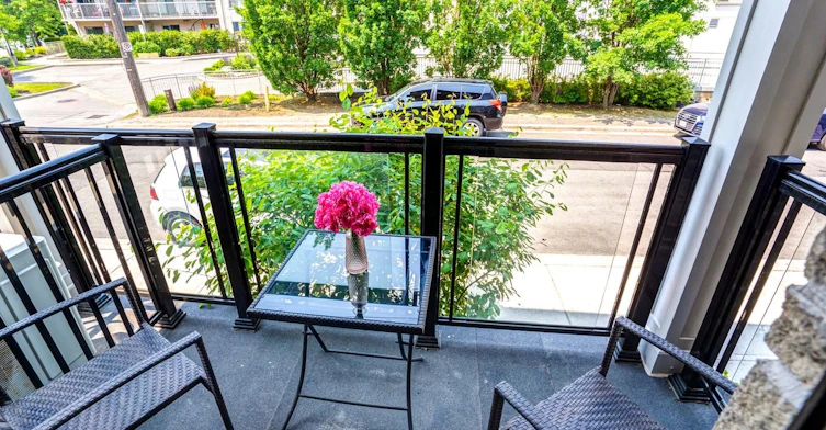 426-201 Pine Grove Rd Road, Vaughan, ON, L4L 2H7 - 9