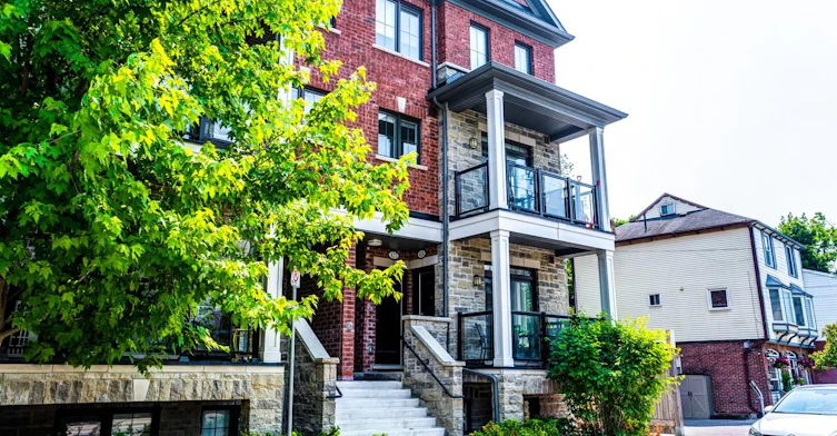 426-201 Pine Grove Rd Road, Vaughan, ON, L4L 2H7
