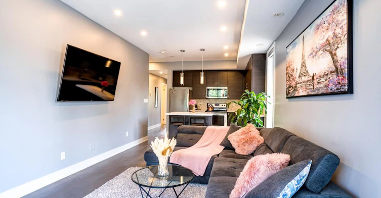 426-201 Pine Grove Rd Road, Vaughan, ON, L4L 2H7 - 6