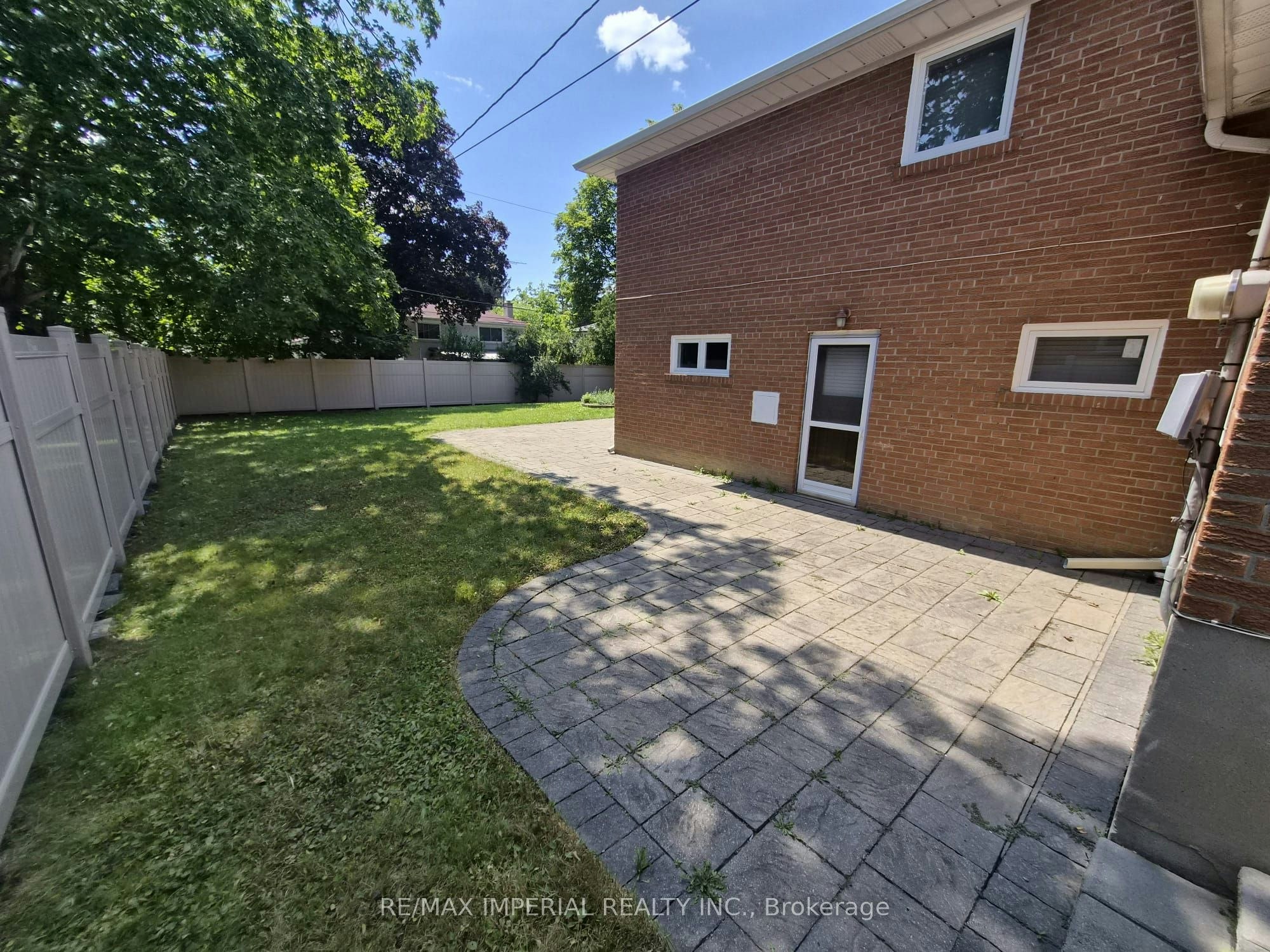 8 Multiflora Place, Markham, ON, L3T 2W5 - 3