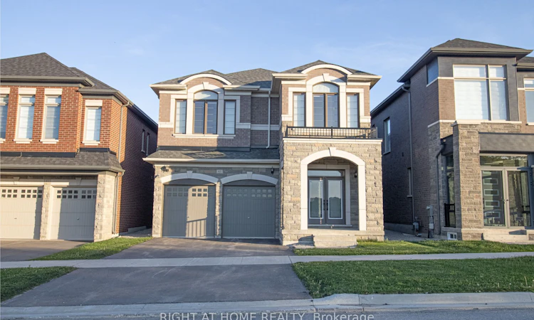 43 Longworth Avenue