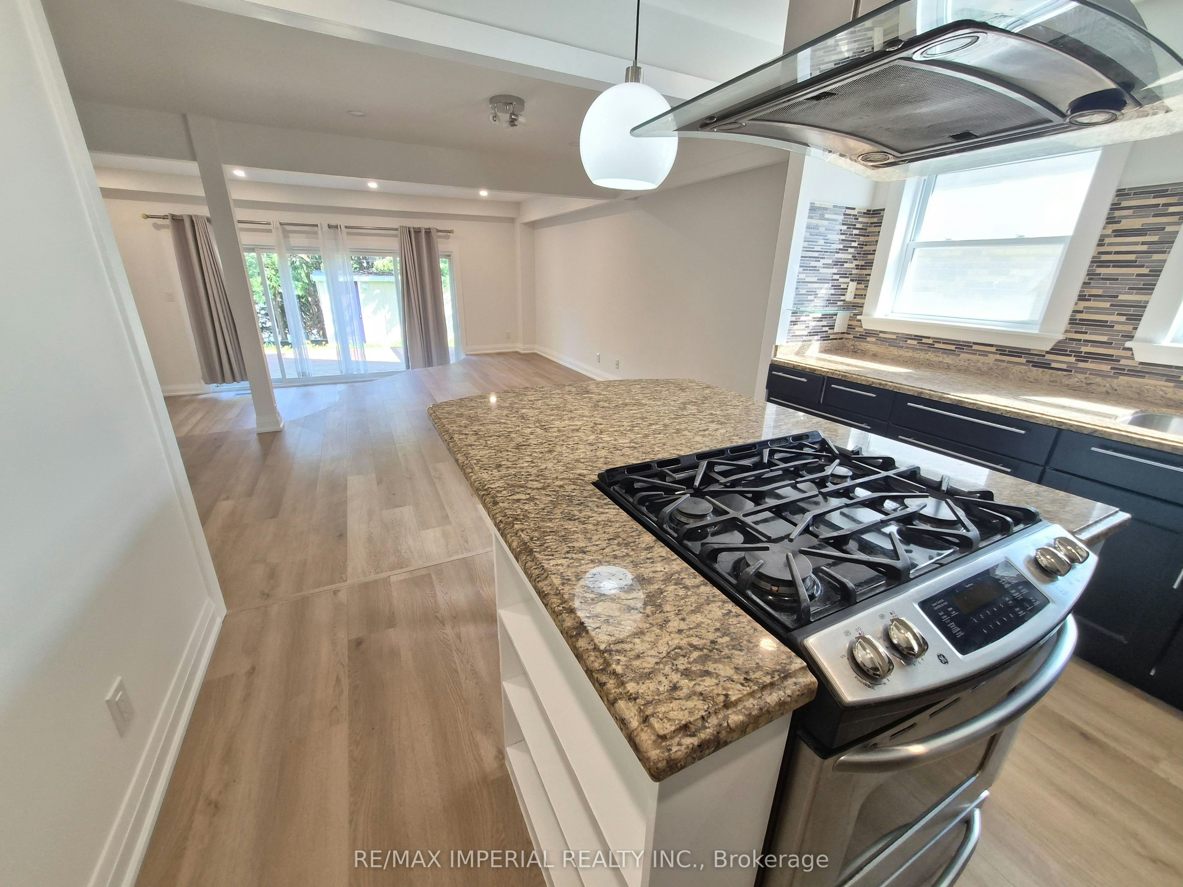 757 Pam Crescent, Newmarket, ON, L3Y 5B7 - 7