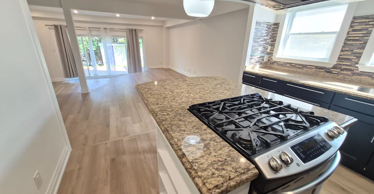 757 Pam Crescent, Newmarket, ON, L3Y 5B7 - 7