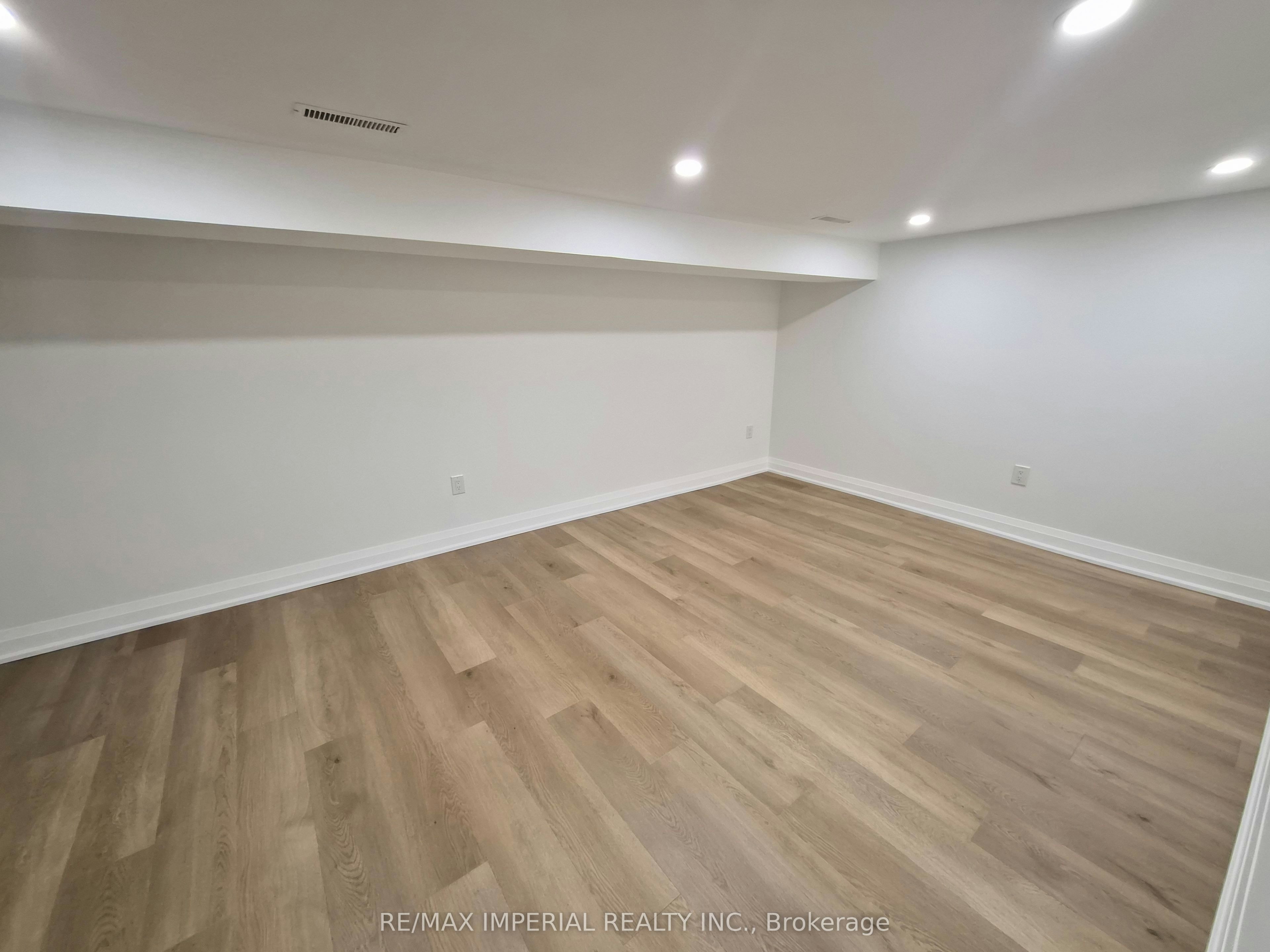 757 Pam Crescent, Newmarket, ON, L3Y 5B7 - 22