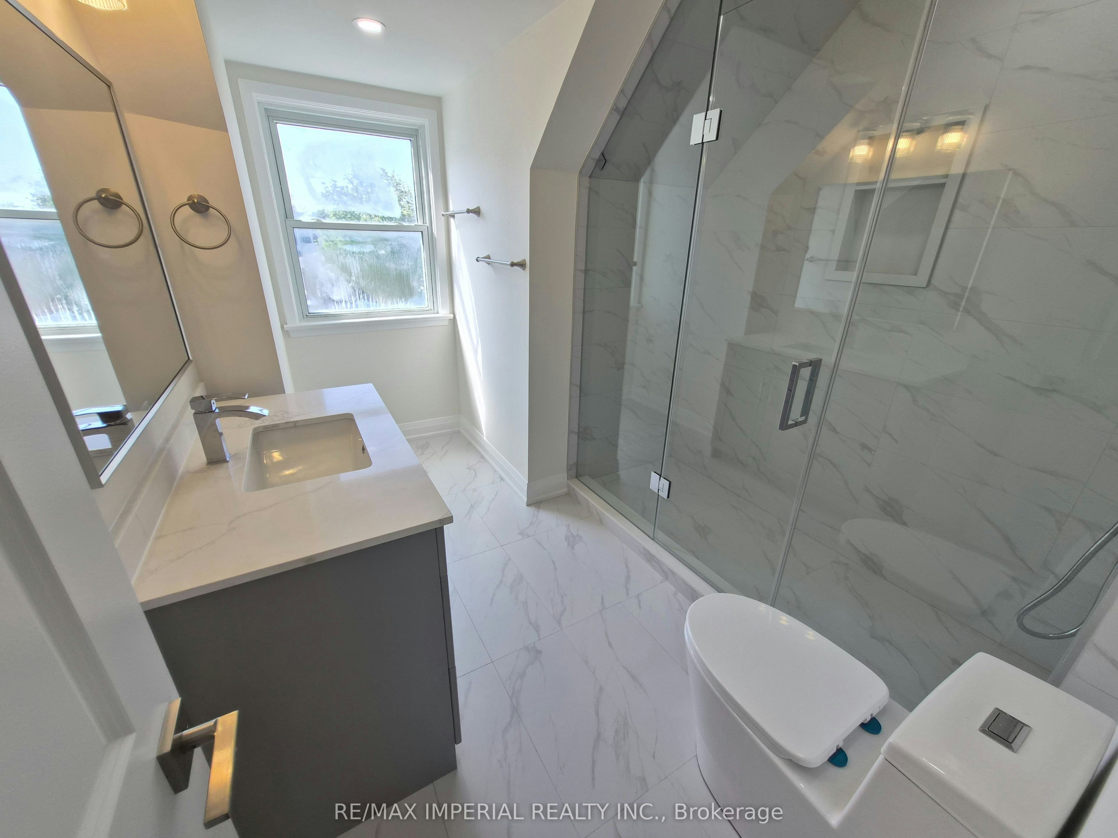757 Pam Crescent, Newmarket, ON, L3Y 5B7 - 17