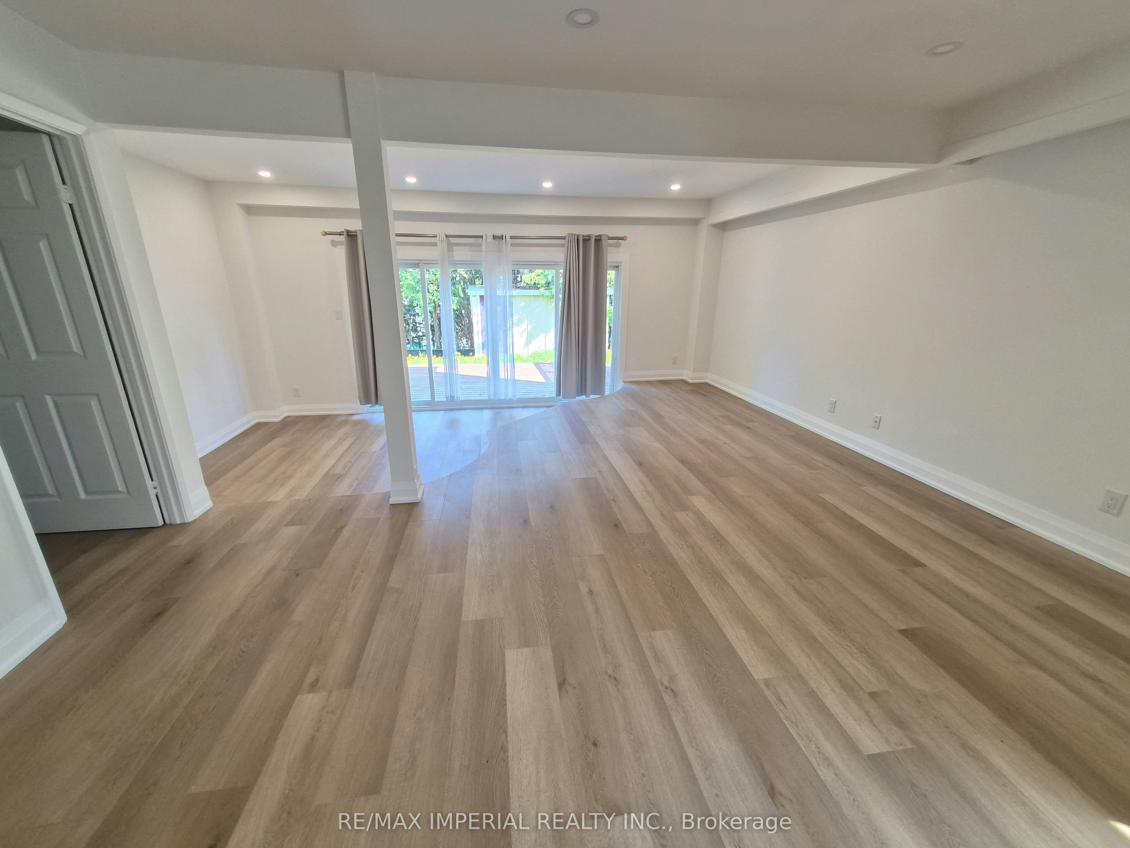 757 Pam Crescent, Newmarket, ON, L3Y 5B7 - 8
