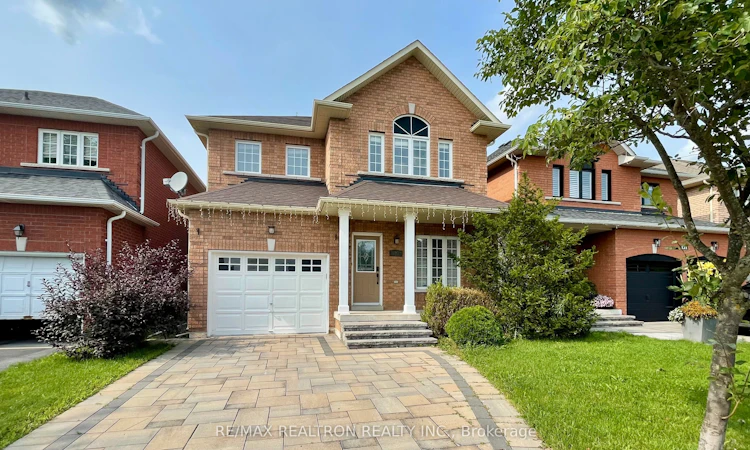 123 Woodbury Crescent