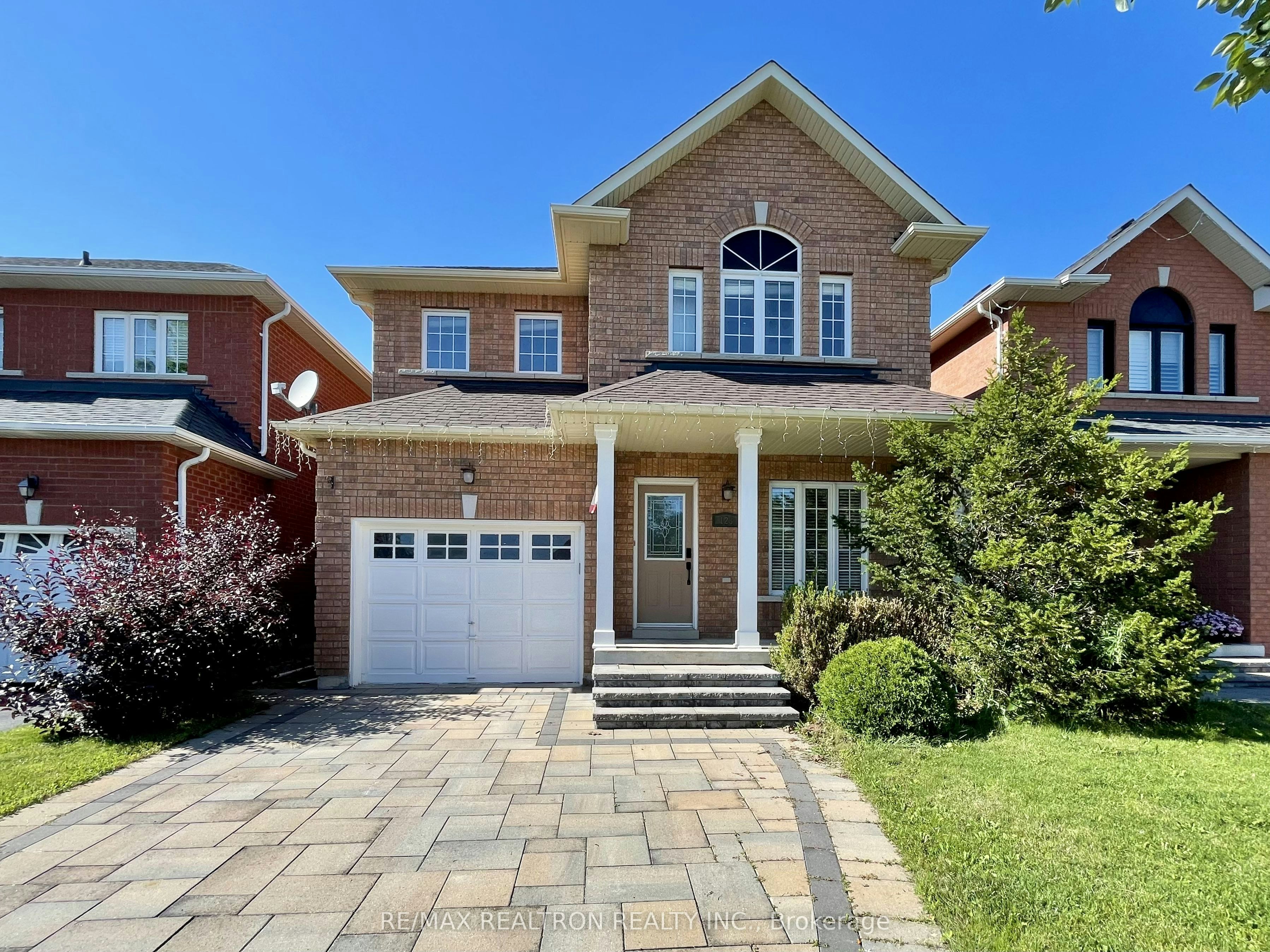 123 Woodbury Crescent