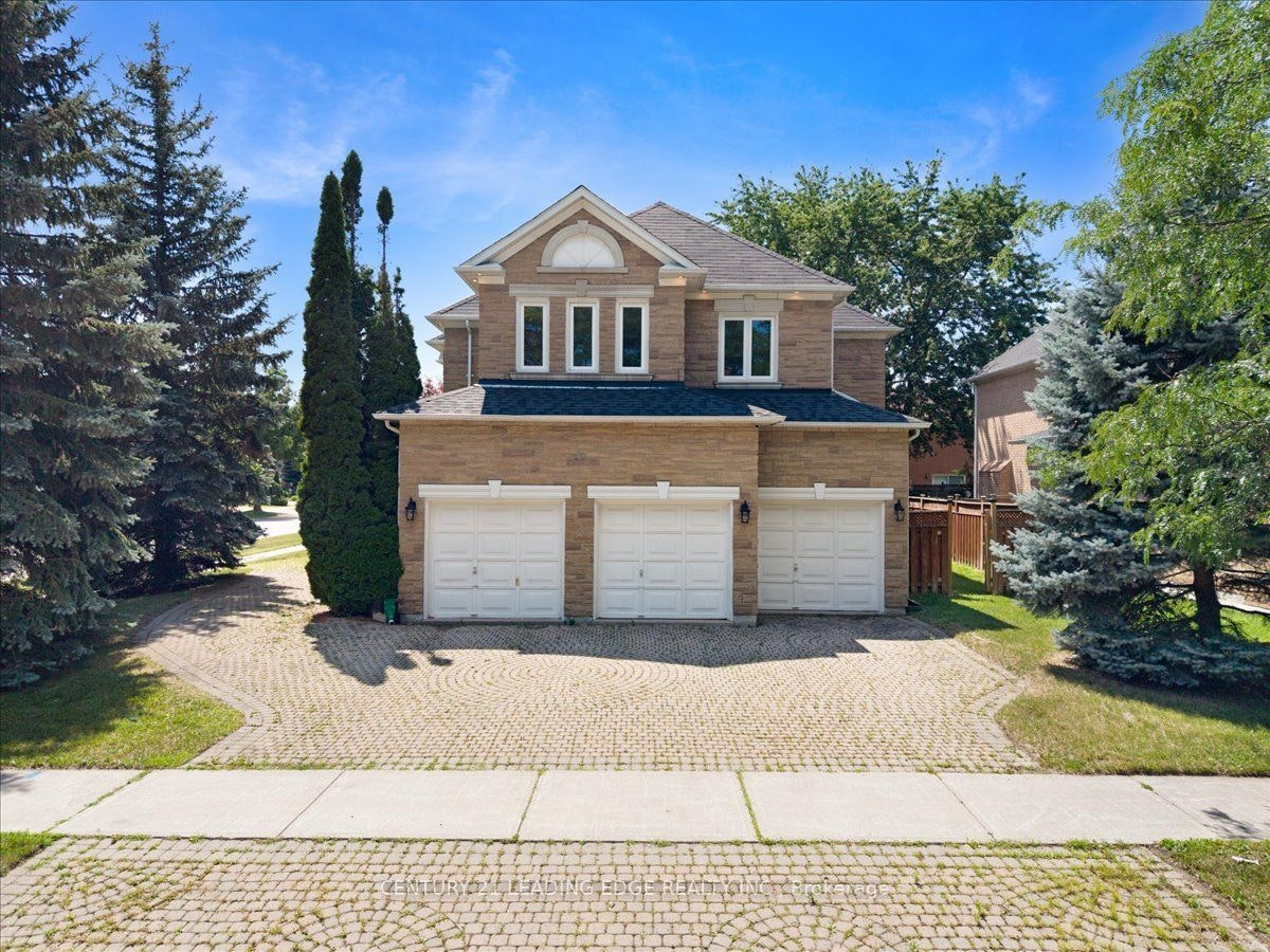 22 Fern Avenue, Richmond Hill, ON, L4B 3R6