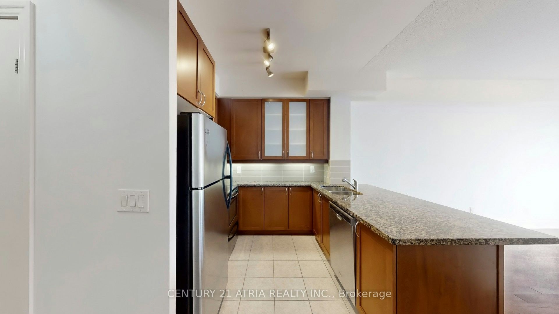 311D-57 Upper Duke Crescent, Markham, ON, L6G 0B0 - 21