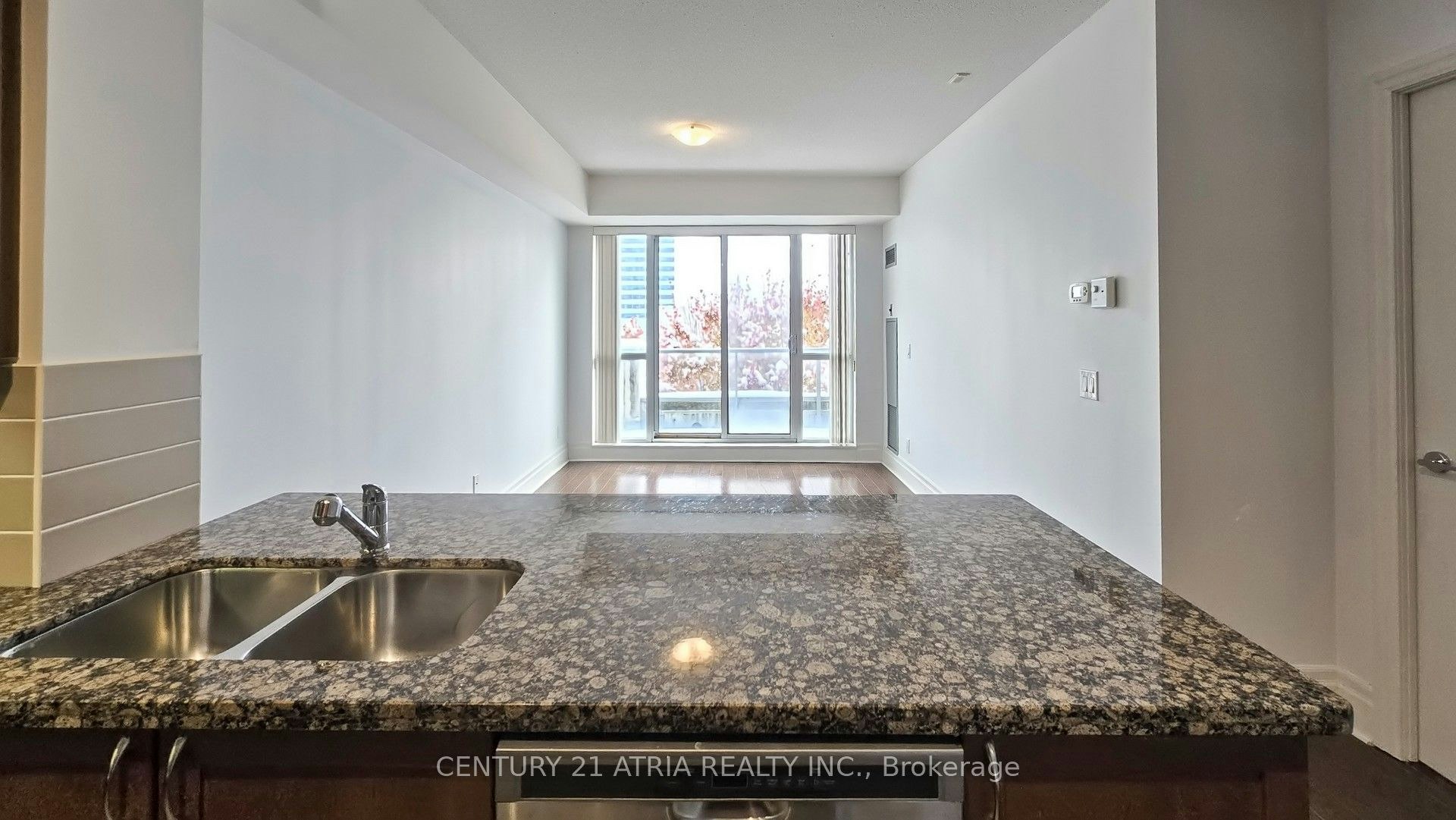 311D-57 Upper Duke Crescent, Markham, ON, L6G 0B0 - 22