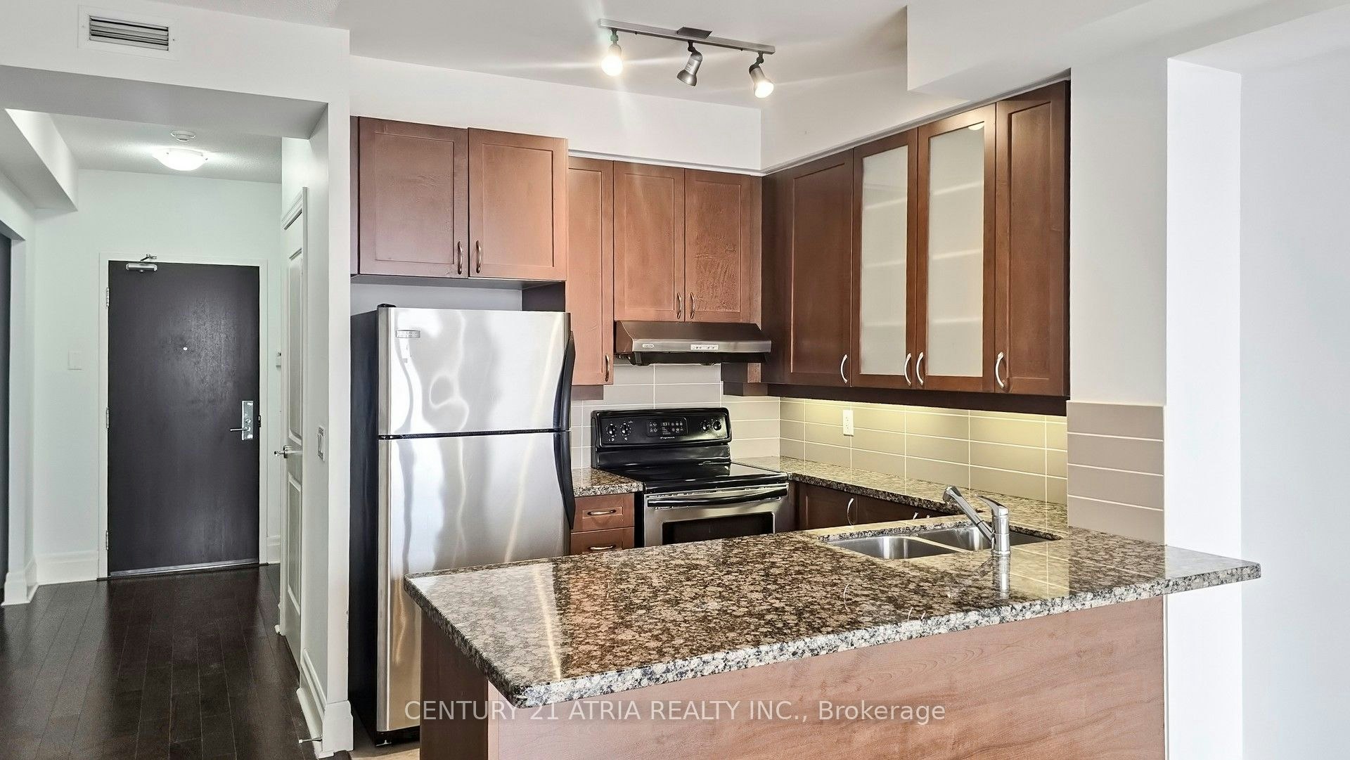 311D-57 Upper Duke Crescent, Markham, ON, L6G 0B0 - 17