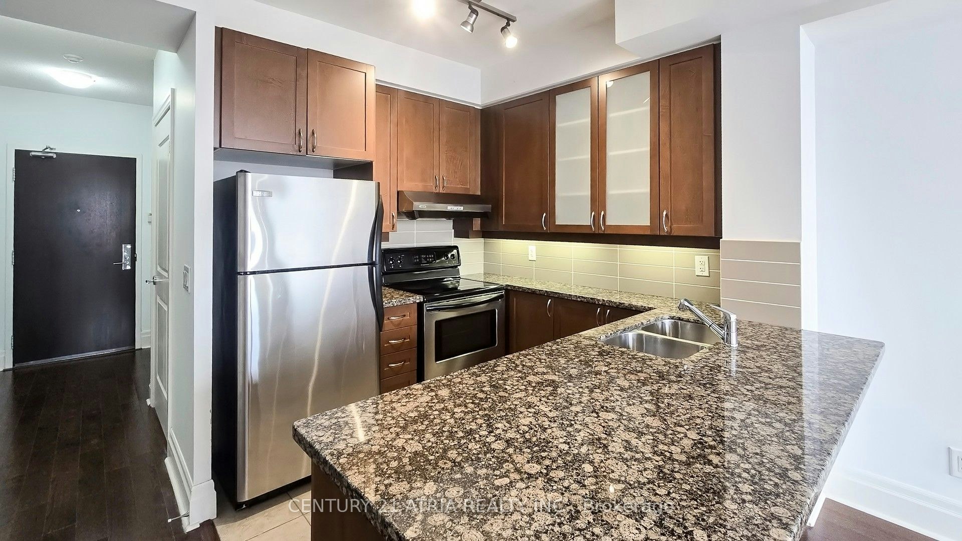 311D-57 Upper Duke Crescent, Markham, ON, L6G 0B0 - 19