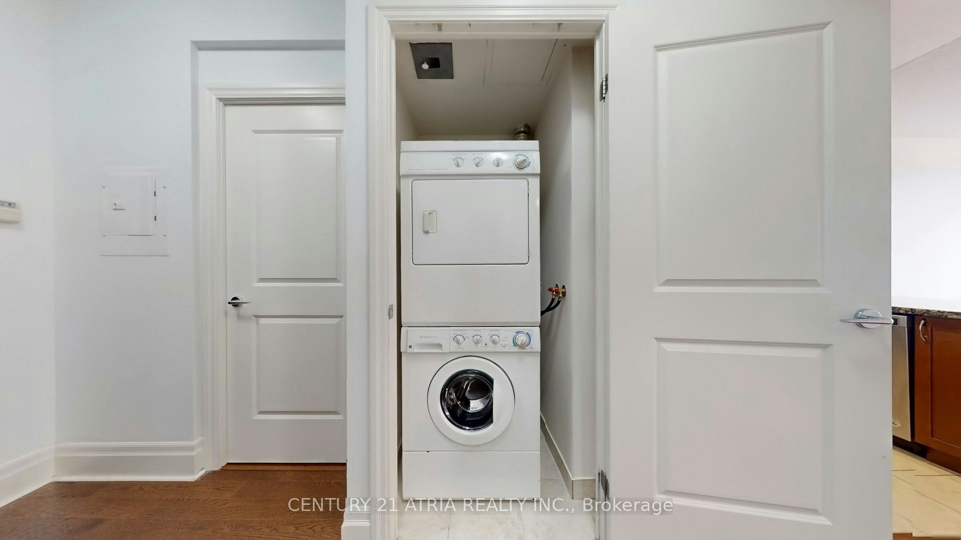 311D-57 Upper Duke Crescent, Markham, ON, L6G 0B0 - 34