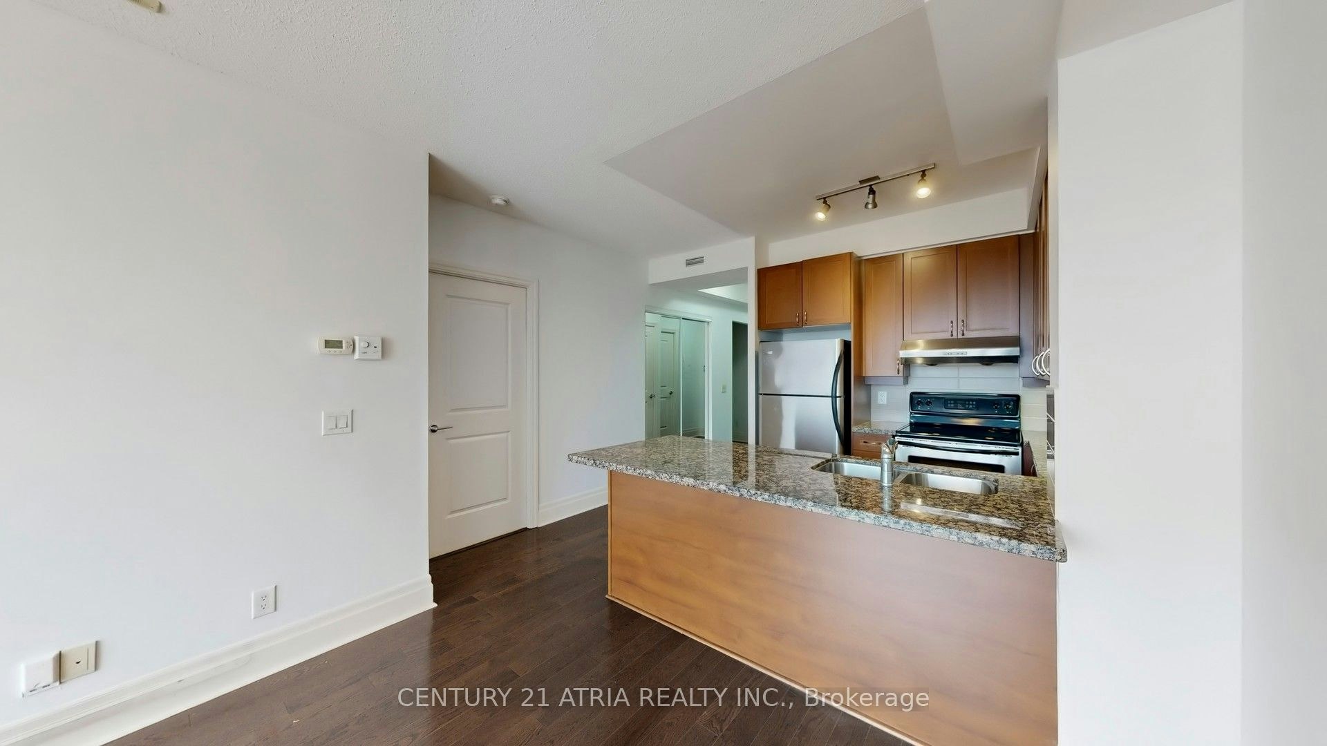 311D-57 Upper Duke Crescent, Markham, ON, L6G 0B0 - 15
