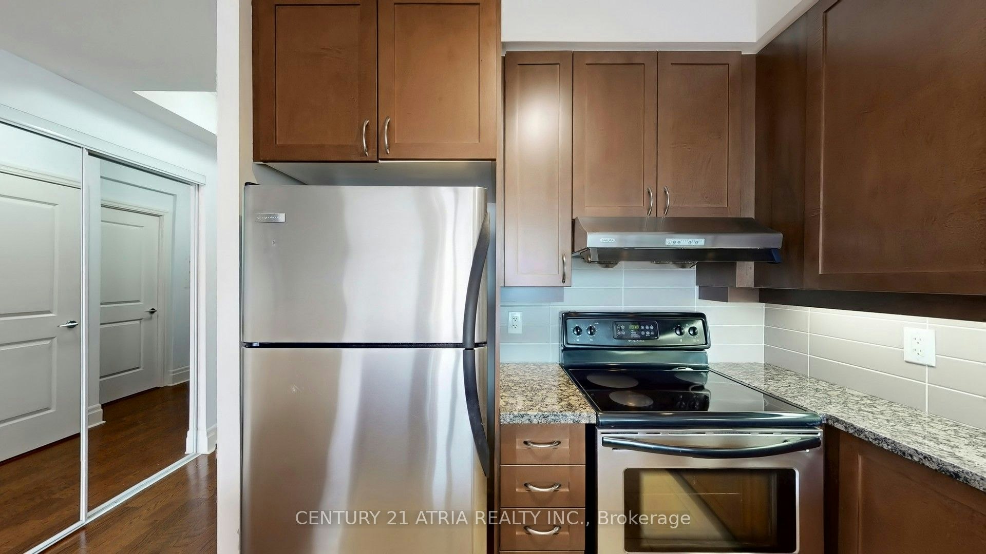 311D-57 Upper Duke Crescent, Markham, ON, L6G 0B0 - 23