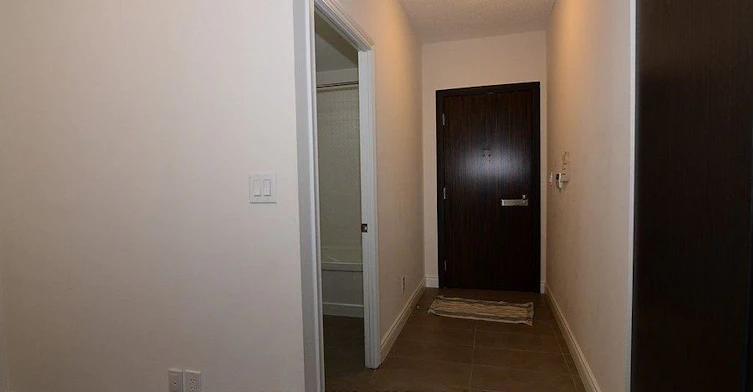 701-277 South Park Road, Markham, ON, L3T 0B7 - 2