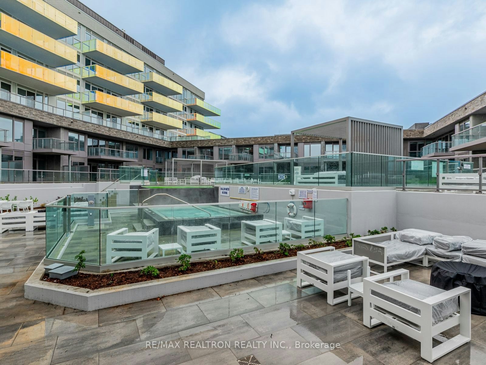 240-333 Sunseeker Avenue, Innisfil, ON, L9R 0R6 - 40