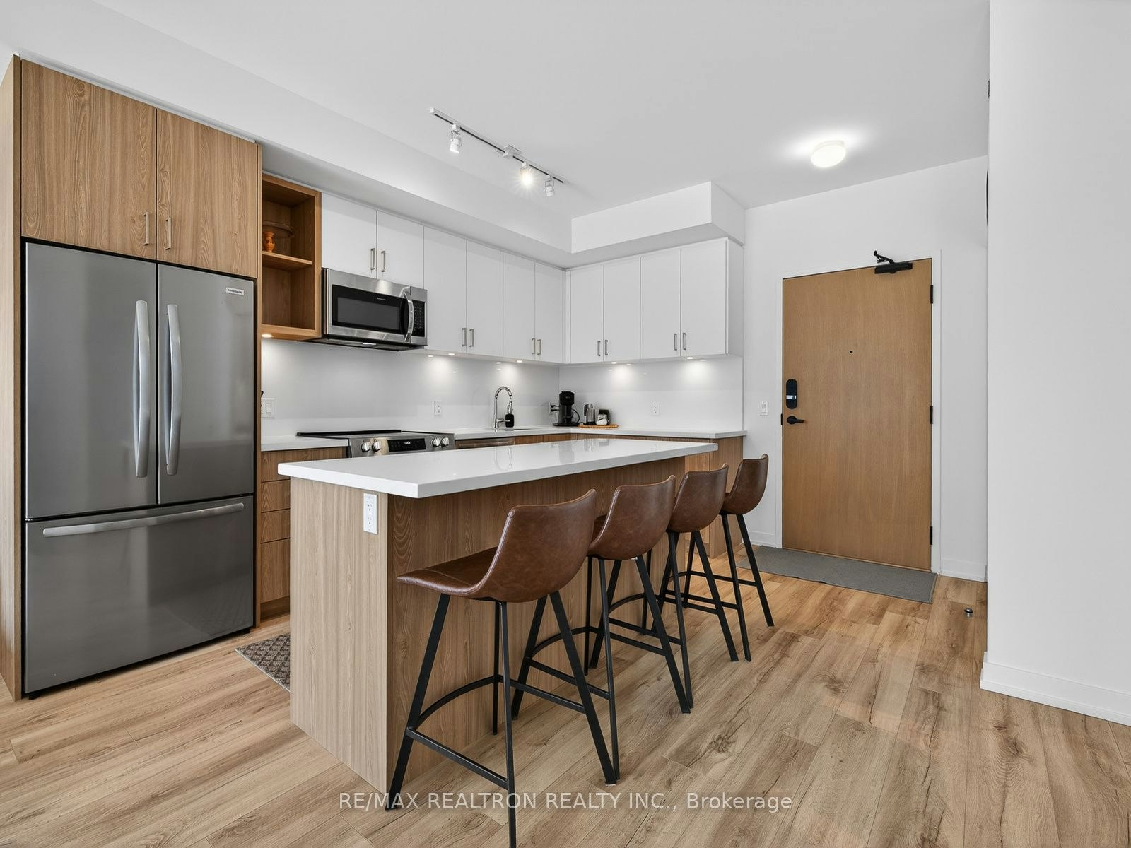 240-333 Sunseeker Avenue, Innisfil, ON, L9R 0R6 - 12