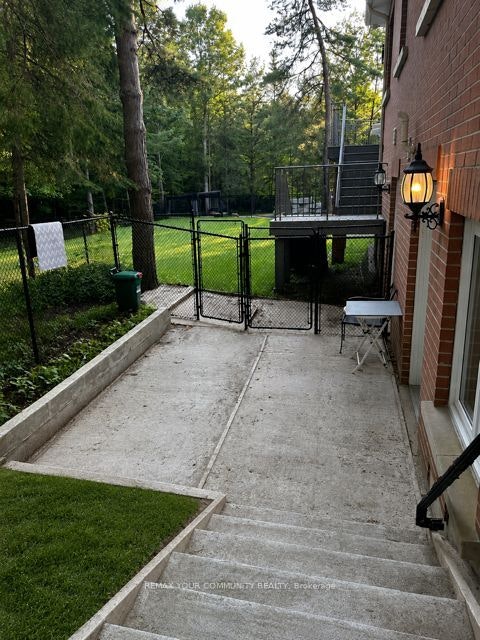 18 Loggers Trail, Whitchurch-Stouffville, ON, L3Y 4W1 - 3