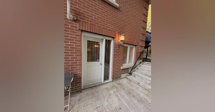 18 Loggers Trail, Whitchurch-Stouffville, ON, L3Y 4W1 - 2