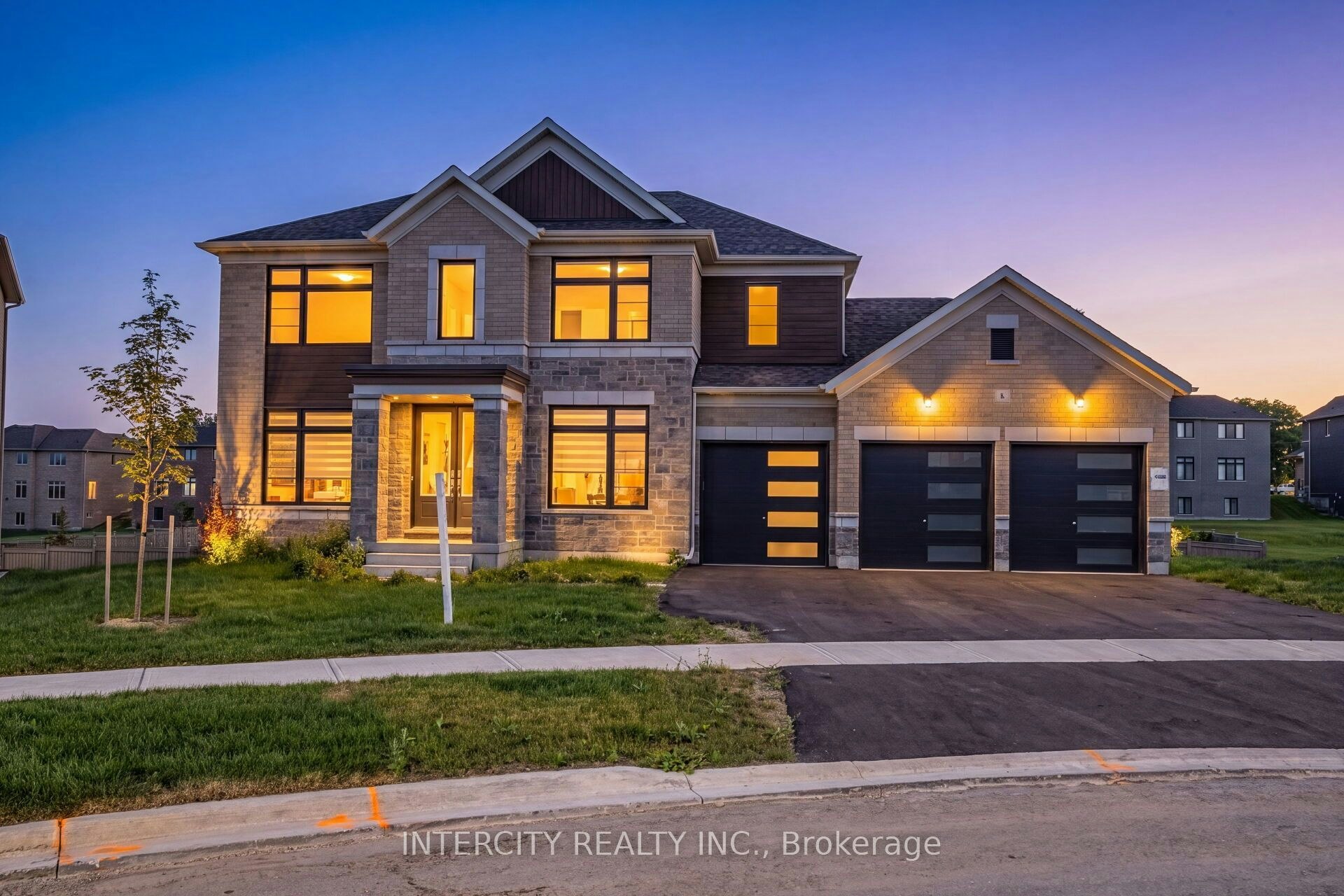 8 Elderberry Way, Adjala-Tosorontio, ON, L0G 1W0