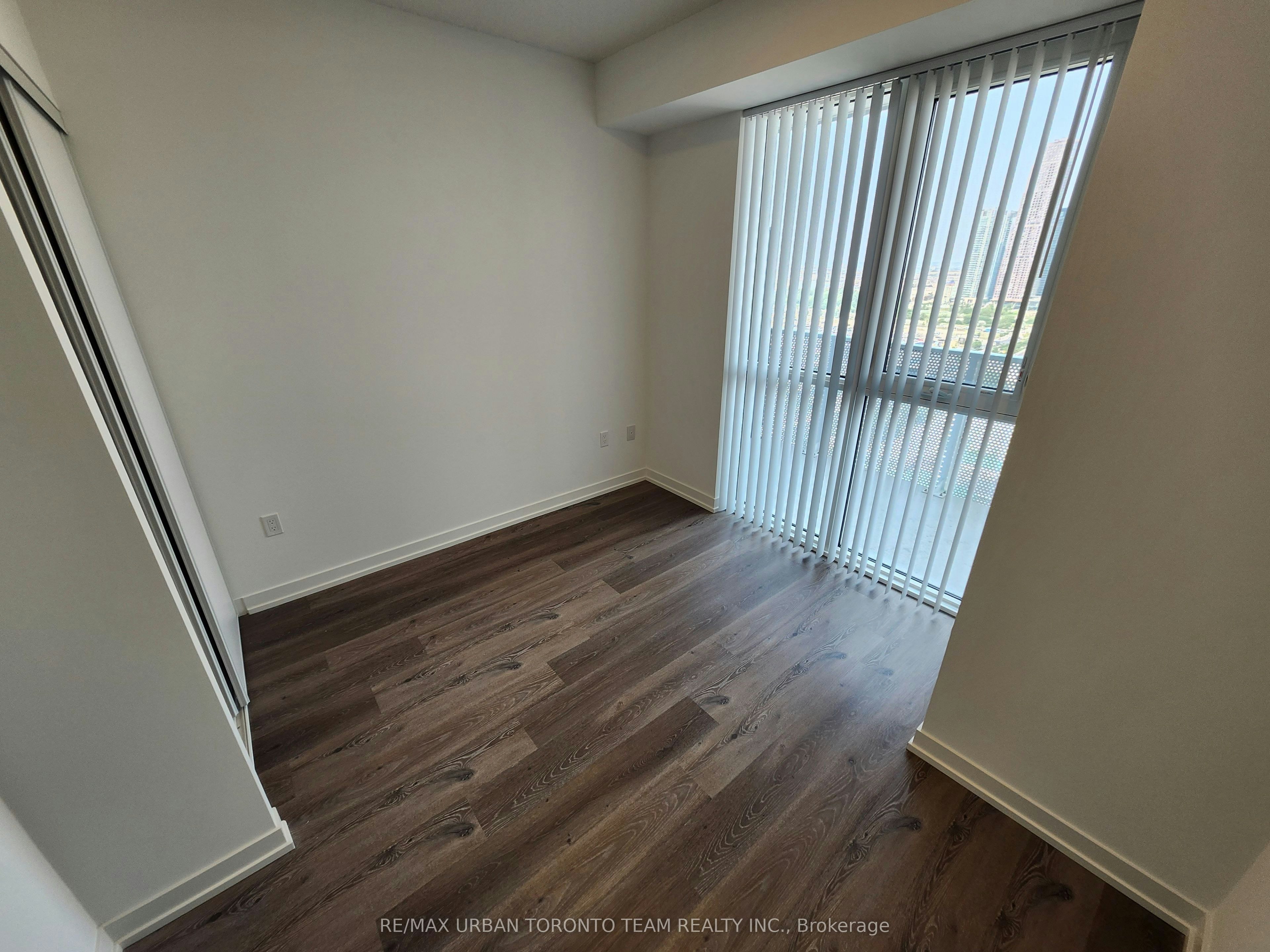 2508-28 Interchange Way, Vaughan, ON, L4K 0P8 - 6