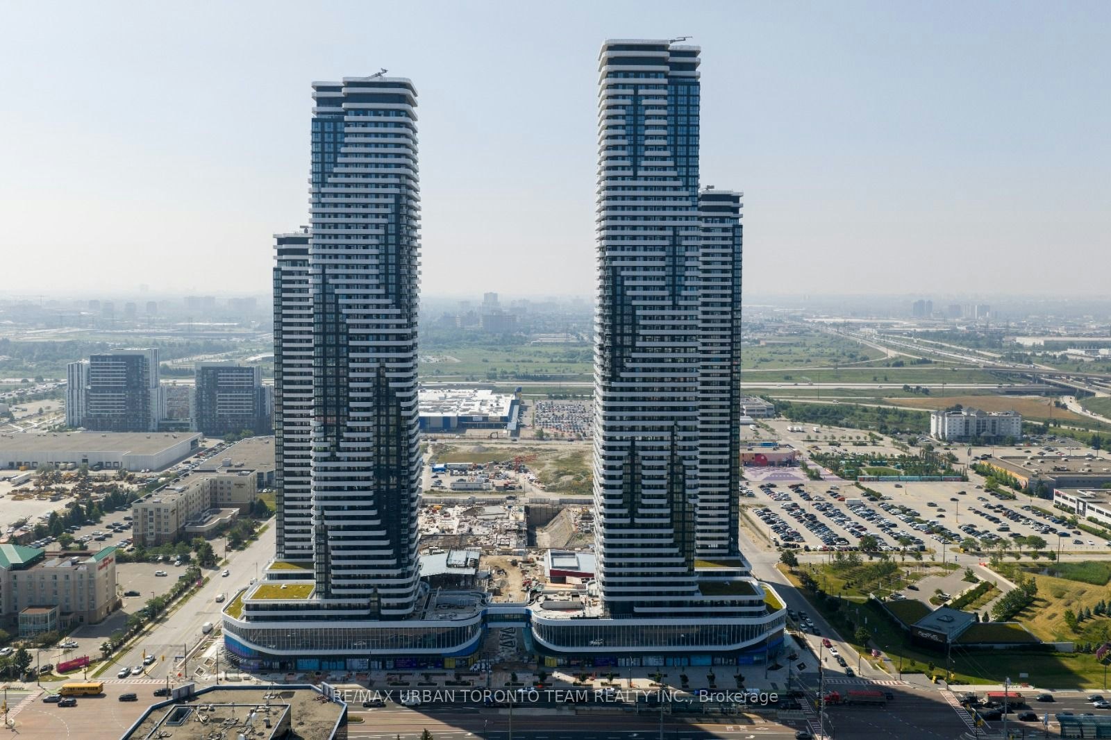 2508-28 Interchange Way, Vaughan, ON, L4K 0P8