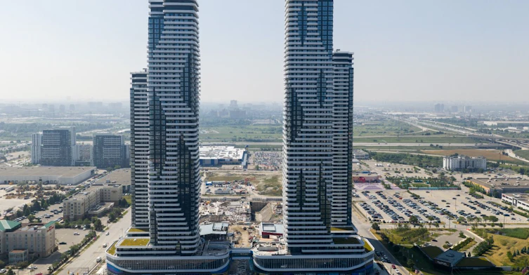 2508-28 Interchange Way, Vaughan, ON, L4K 0P8