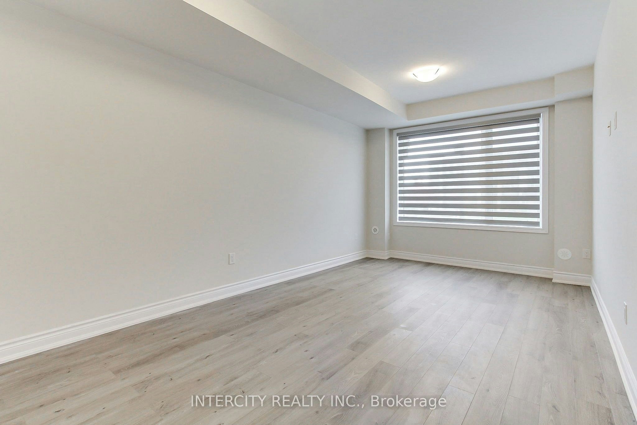 7 Adaskin Drive, Vaughan, ON, L6A 4Z8 - 7