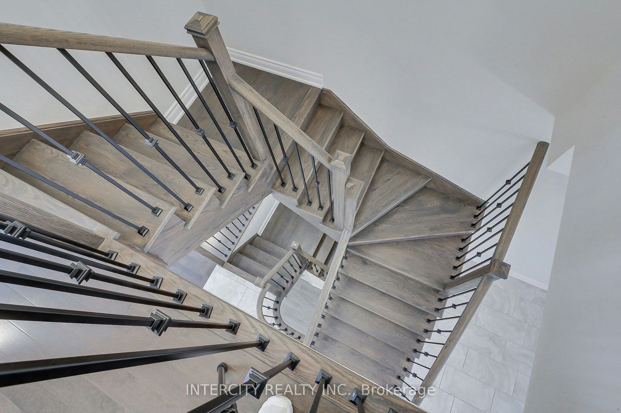 7 Adaskin Drive, Vaughan, ON, L6A 4Z8 - 31