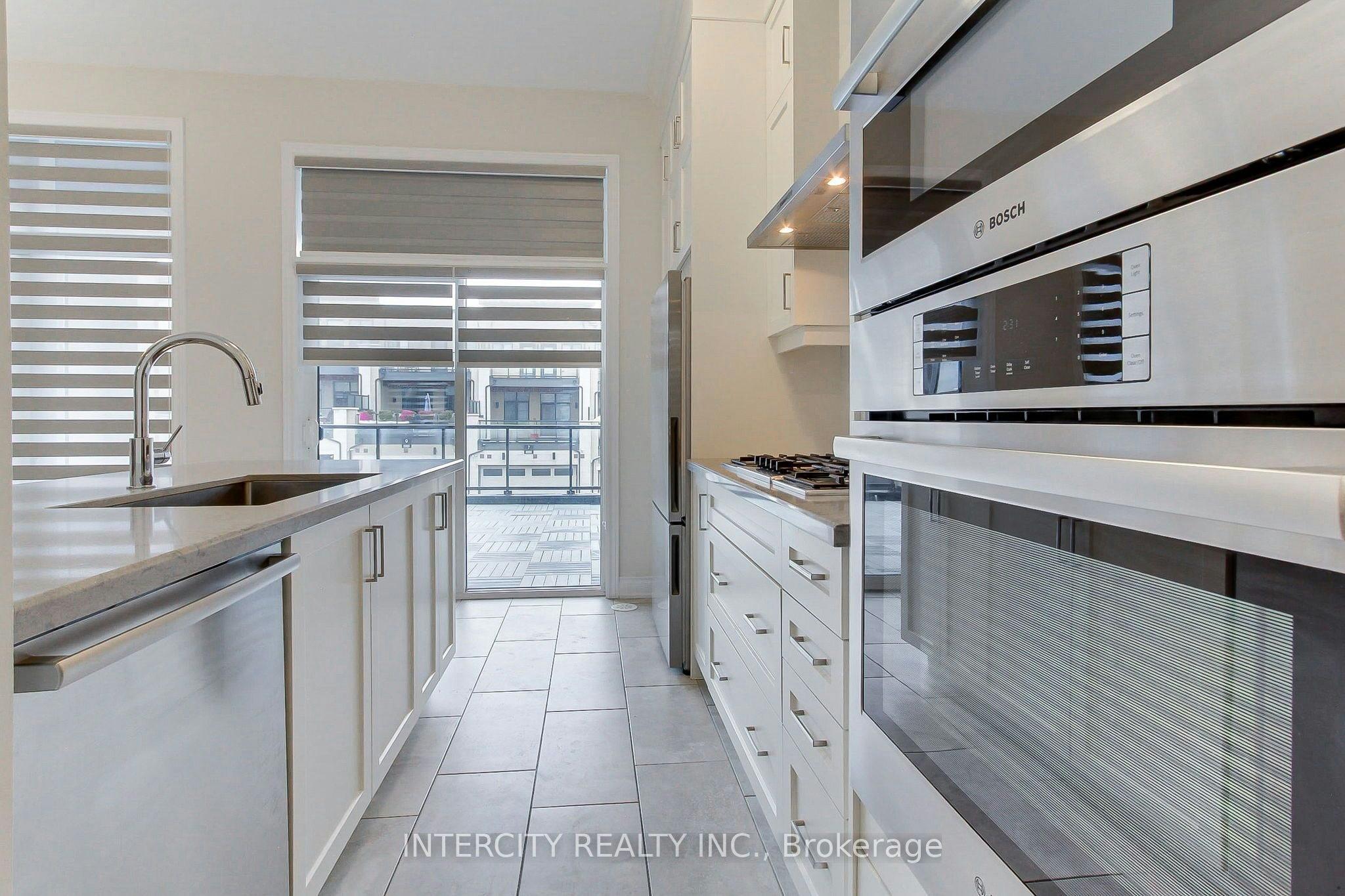 7 Adaskin Drive, Vaughan, ON, L6A 4Z8 - 18