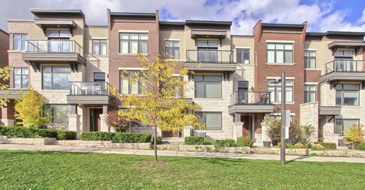 7 Adaskin Drive, Vaughan, ON, L6A 4Z8 - 4