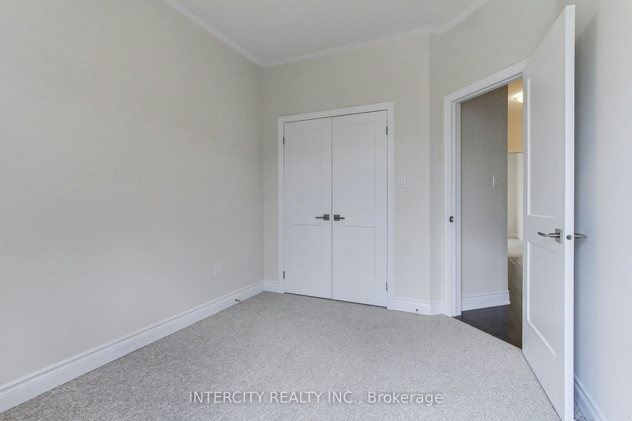 7 Adaskin Drive, Vaughan, ON, L6A 4Z8 - 43