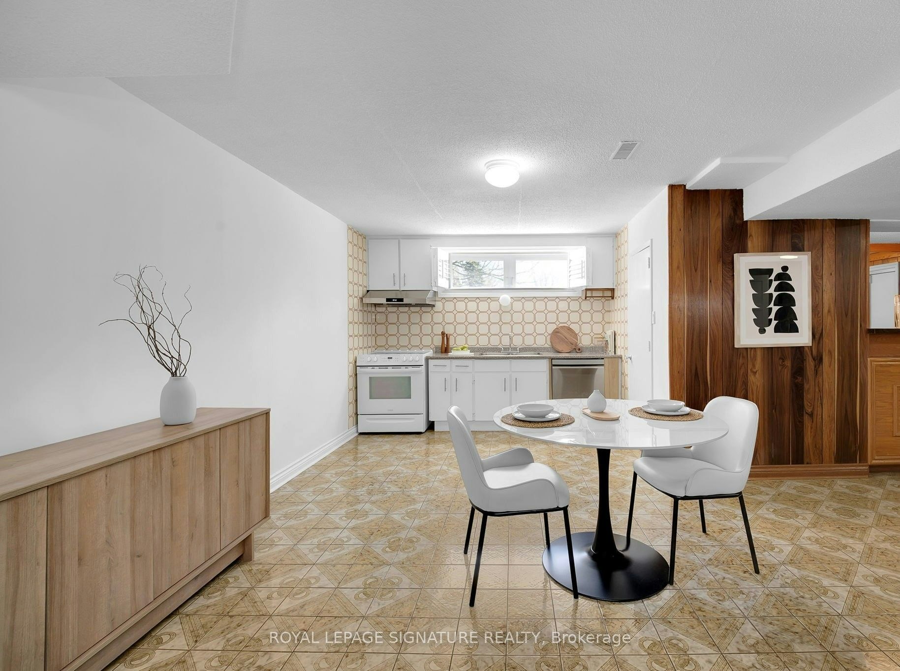 Lower-49 Sylvadene Parkway, Vaughan, ON, L4L 2M5 - 5