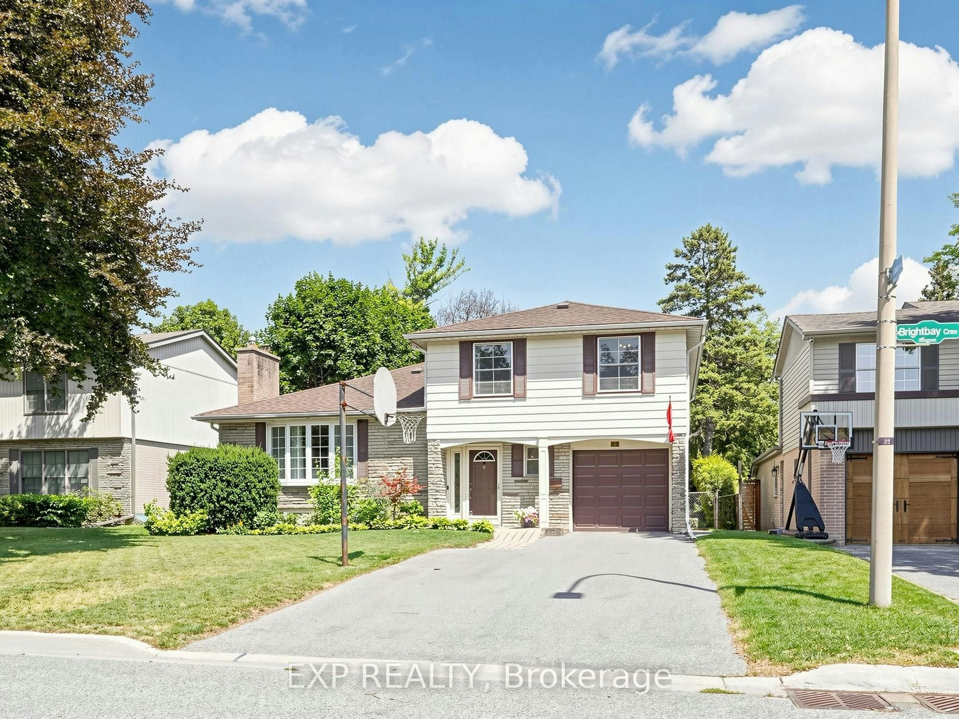 37 Brightbay Crescent, Markham, ON, L3T 1C2