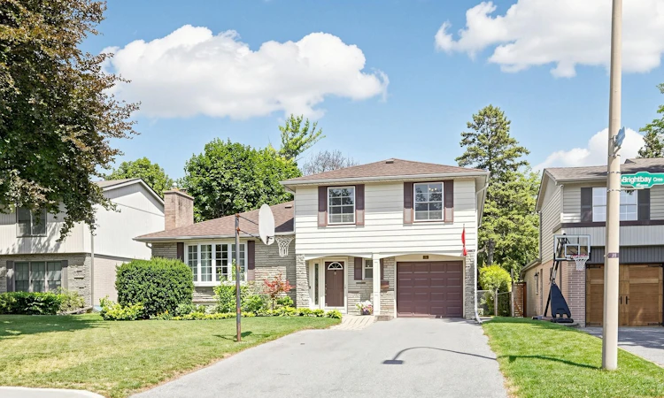 37 Brightbay Crescent