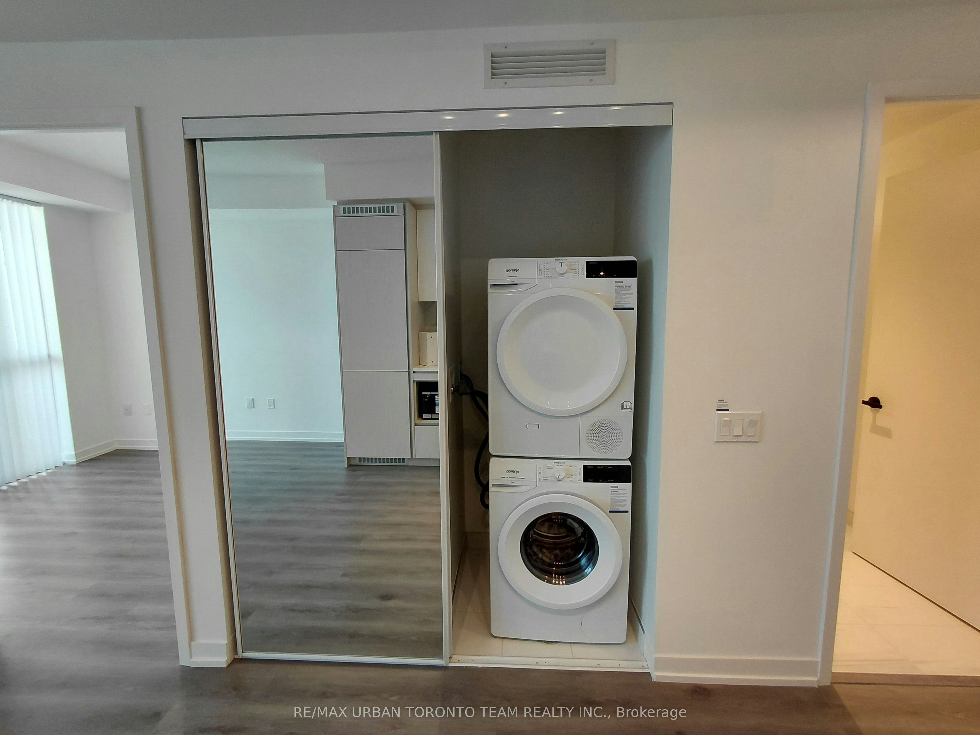 2511-28 Interchange Way, Vaughan, ON, L4K 0P8 - 7