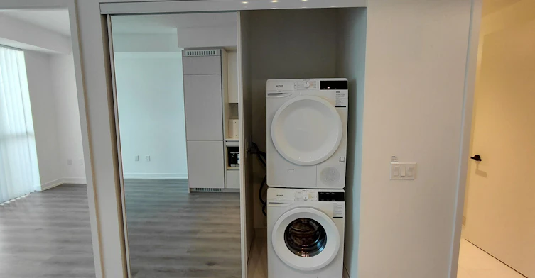 2511-28 Interchange Way, Vaughan, ON, L4K 0P8 - 7