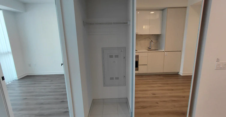 2511-28 Interchange Way, Vaughan, ON, L4K 0P8 - 6
