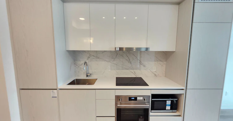 2511-28 Interchange Way, Vaughan, ON, L4K 0P8 - 4