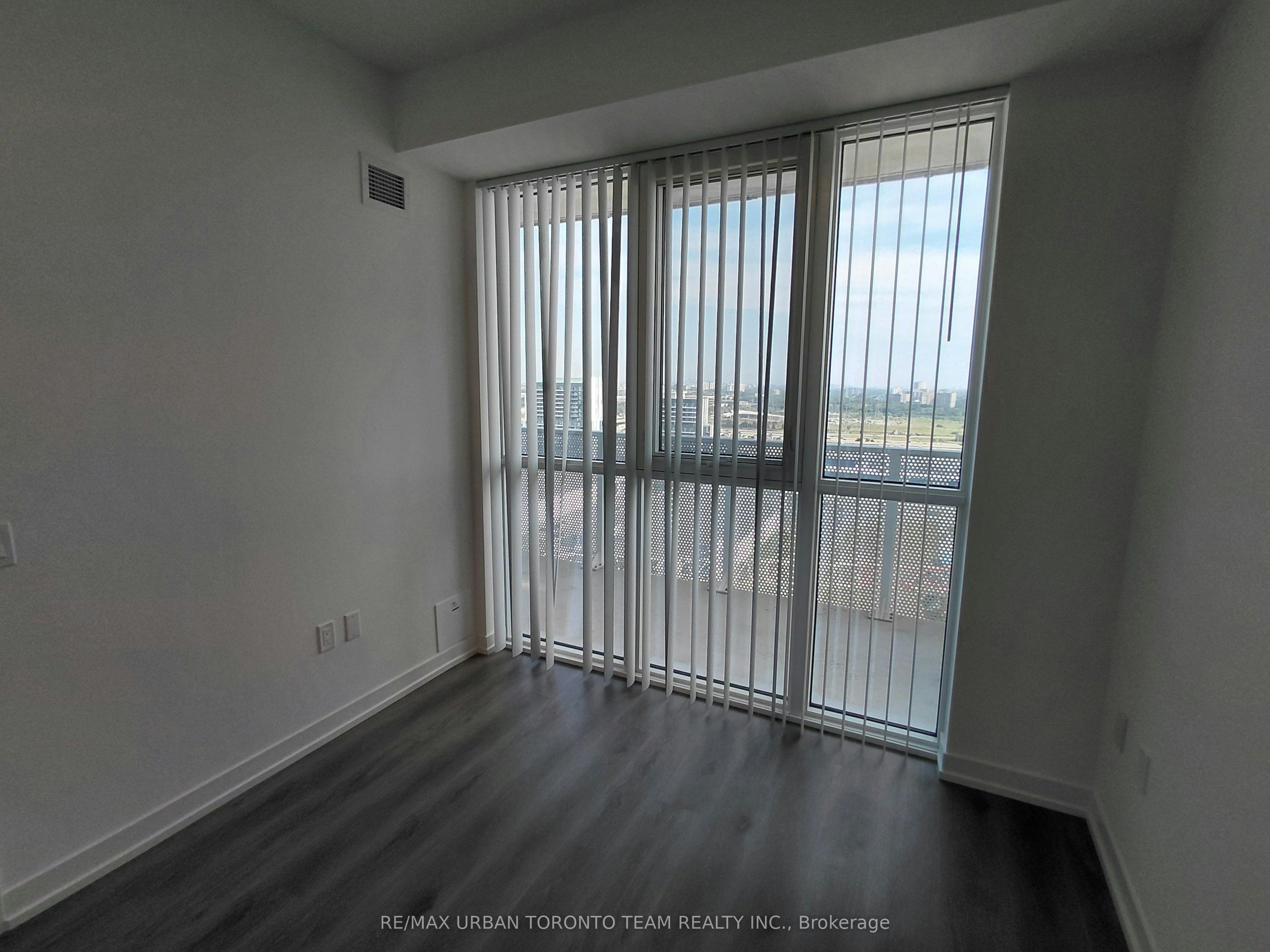 2511-28 Interchange Way, Vaughan, ON, L4K 0P8 - 9