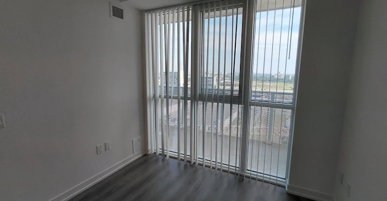 2511-28 Interchange Way, Vaughan, ON, L4K 0P8 - 9